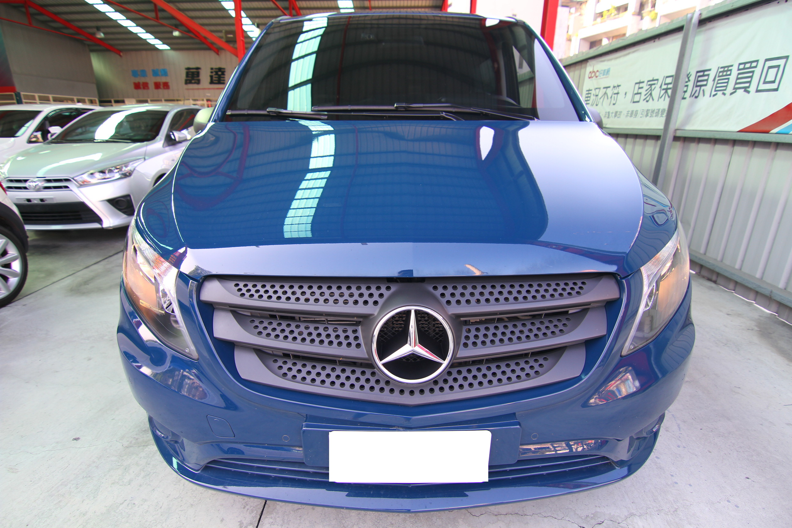 BENZ VITO 一家同遊露營休旅車 不二價 一手車 認證優質車 實車在店  第2張相片