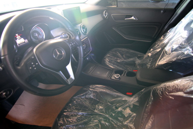 BENZ GLA200 一手車 實車在店 不二價 車況保證 歡迎預約賞車  第3張相片