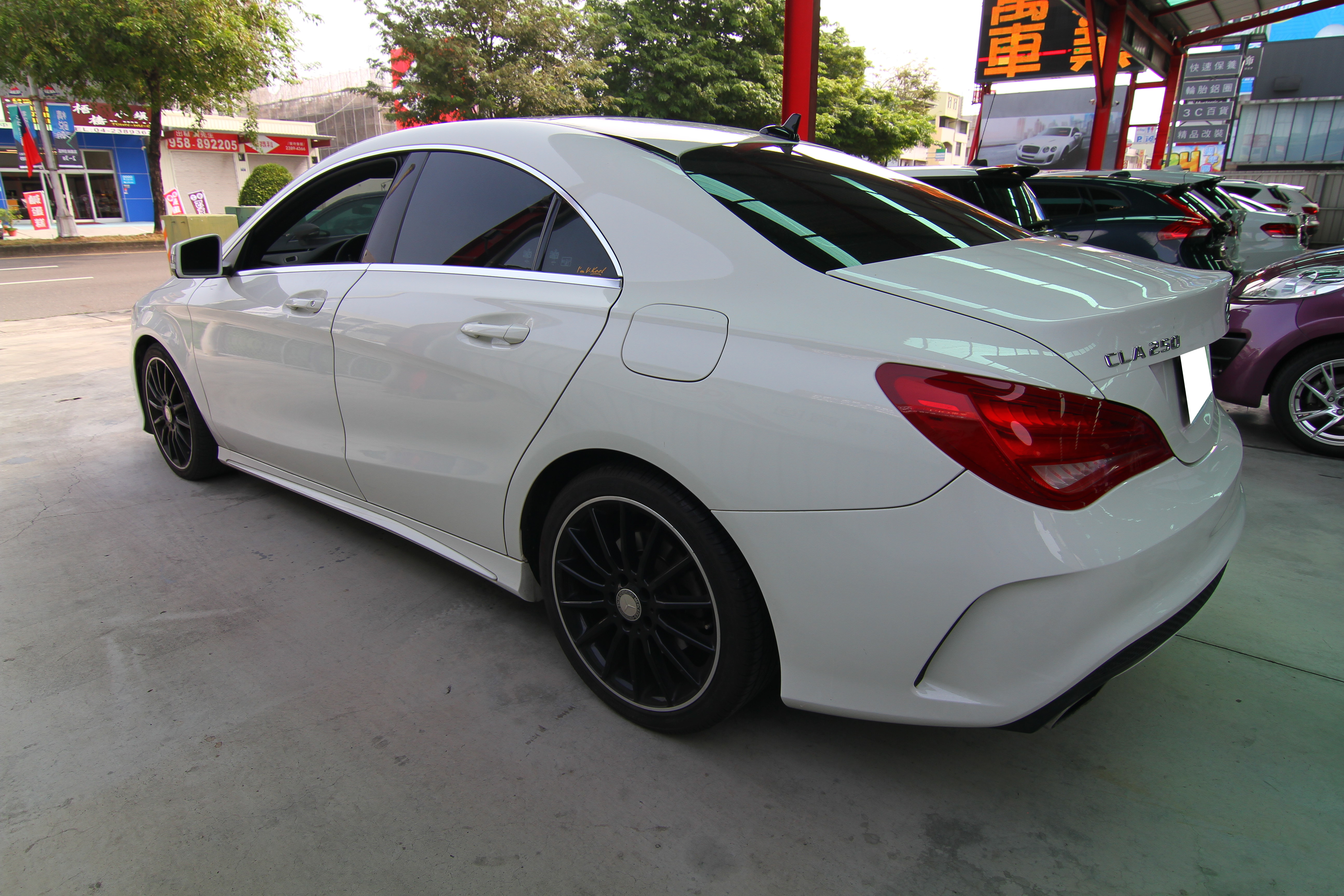 BENZ CLA250  不二價 認證優質車 實車在店 歡迎蒞臨賞車  第7張相片