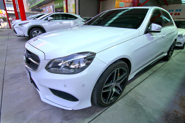 BENZ E250 AMG 認證車 不二價 實車在店 歡迎預約  第1張相片