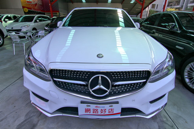 BENZ E250 AMG 認證車 不二價 實車在店 歡迎預約  第2張相片