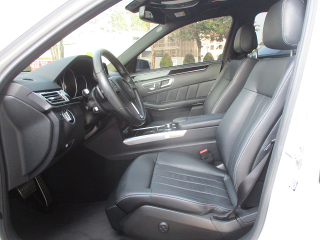 BENZ E250 AMG 認證車 不二價 實車在店 歡迎預約  第4張相片