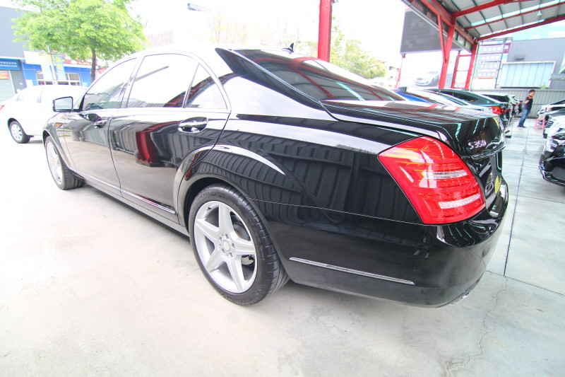 BENZ S350 認證車 選配80萬 不二價 喜歡都可談 實車在店 保證有車    第7張相片