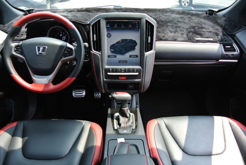 LUXGEN U6 GT220  低里程 一手車 不二價 中古車 優質車商  第2張相片