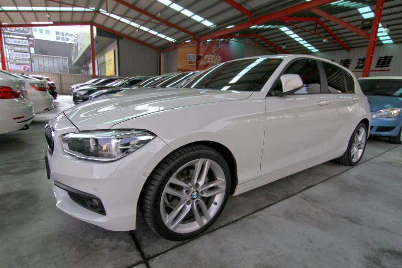 BMW 118D 總代理 衛導摸門 柴油 實車實價 一手車 認證優質車 歡迎預約  第1張相片