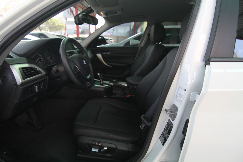 BMW 118D 總代理 衛導摸門 柴油 實車實價 一手車 認證優質車 歡迎預約  第5張相片
