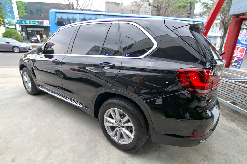 BMW X5 25D 柴油 ACC 摸門 衛導 實車實價 優質推薦 歡迎預約  第6張相片