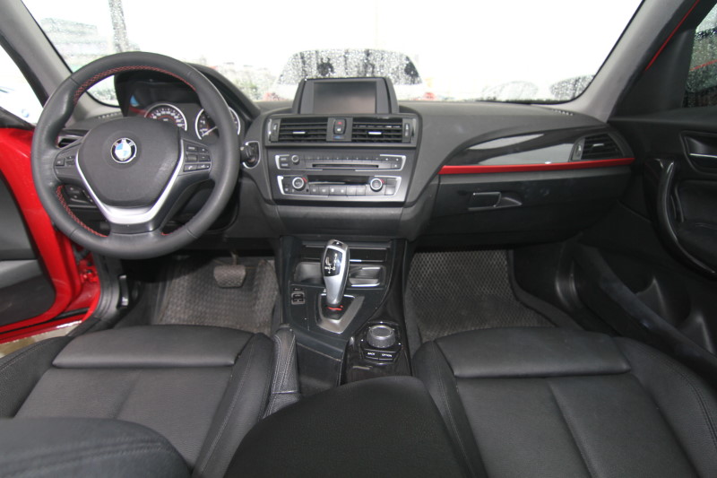 BMW 116I 衛導 一手車 實車實價 認證車 歡迎預約賞車  第2張相片