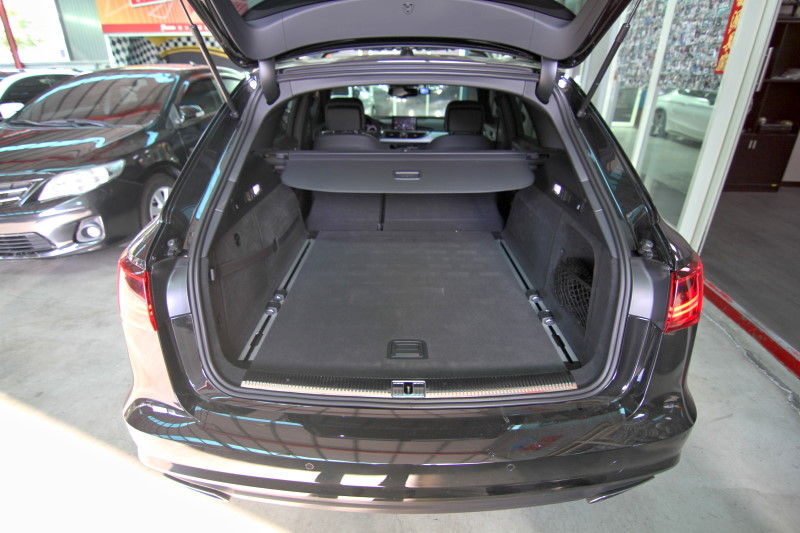 AUDI A6 AVANT S-LINE 全景天窗 電尾 行李架 女用車 實車實價  第7張相片