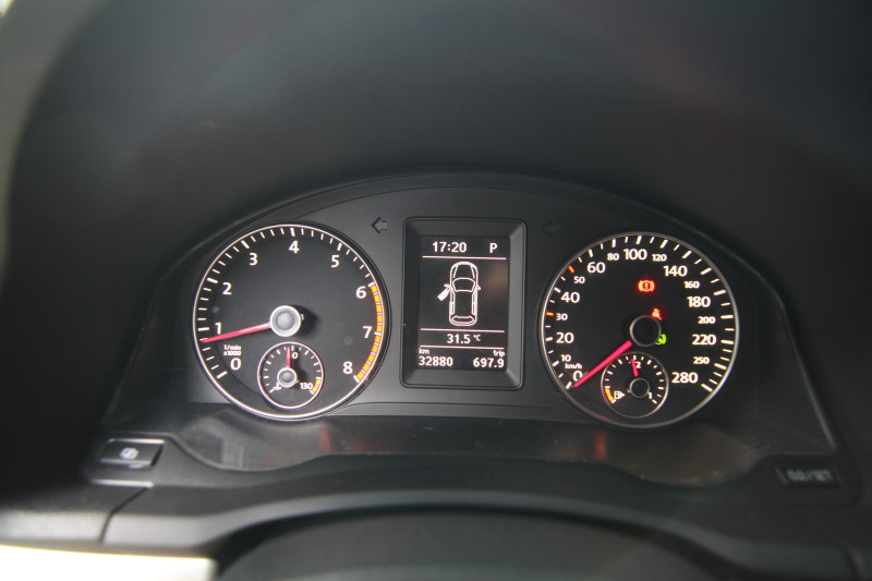 福斯  Scirocco 低里程 實跑32000KM 女用車 實車實價 歡迎預約  第5張相片