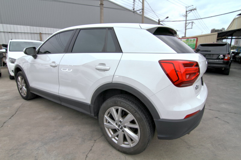 AUDI Q2 摸門 女用車 實車實價 原漆原鈑件  認證車 歡迎預約  第6張相片