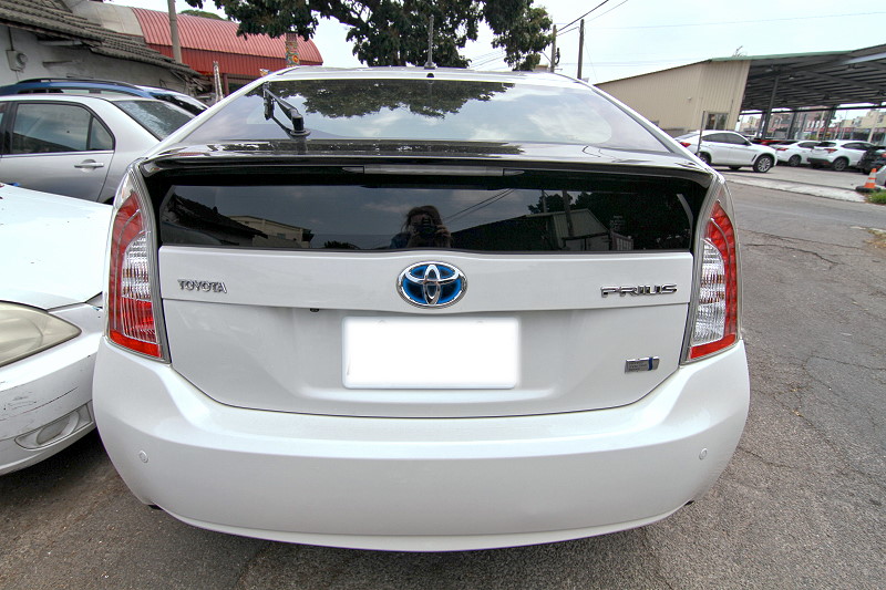 Toyota Prius E 實車實價 IK衛導 原漆原鈑件 歡迎預約 二手車 中古車  第5張相片