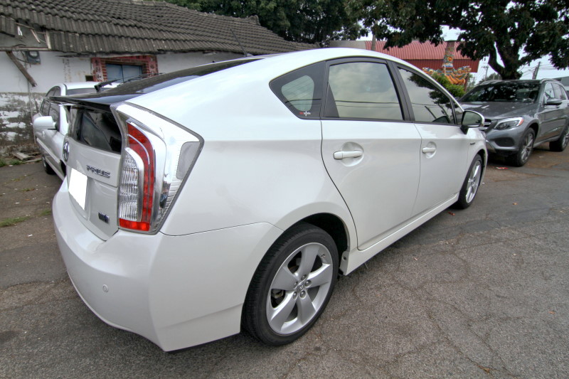 Toyota Prius E 實車實價 IK衛導 原漆原鈑件 歡迎預約 二手車 中古車  第6張相片