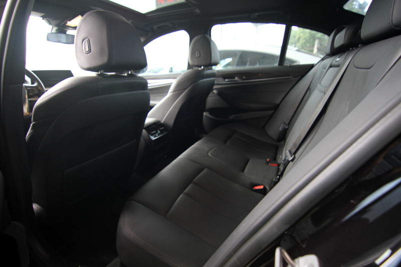 BMW 530I M版大螢幕 天窗 衛導 實車實價 原車融資 歡迎來電預約  第5張相片