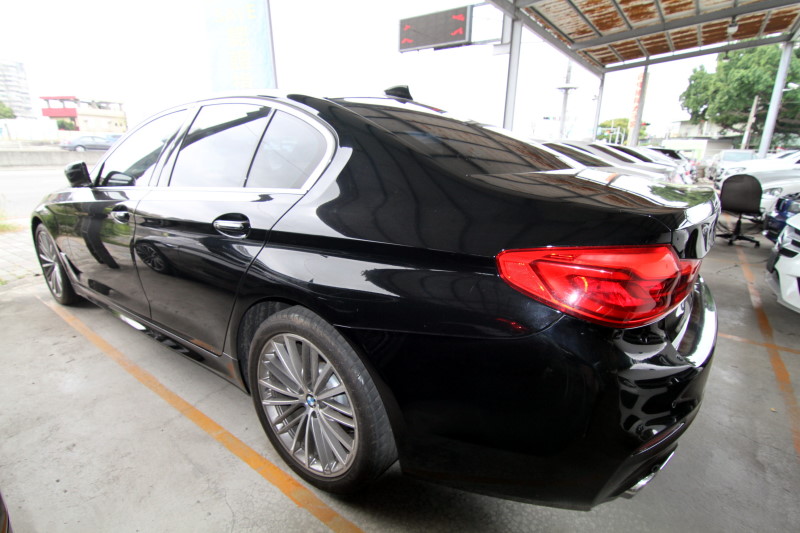 BMW 530I M版大螢幕 天窗 衛導 實車實價 原車融資 歡迎來電預約  第6張相片