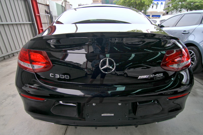 BENZ C300 雙門 全景天窗 實車實價 原漆原鈑件 原車融資 中古車 歡迎預約  第6張相片