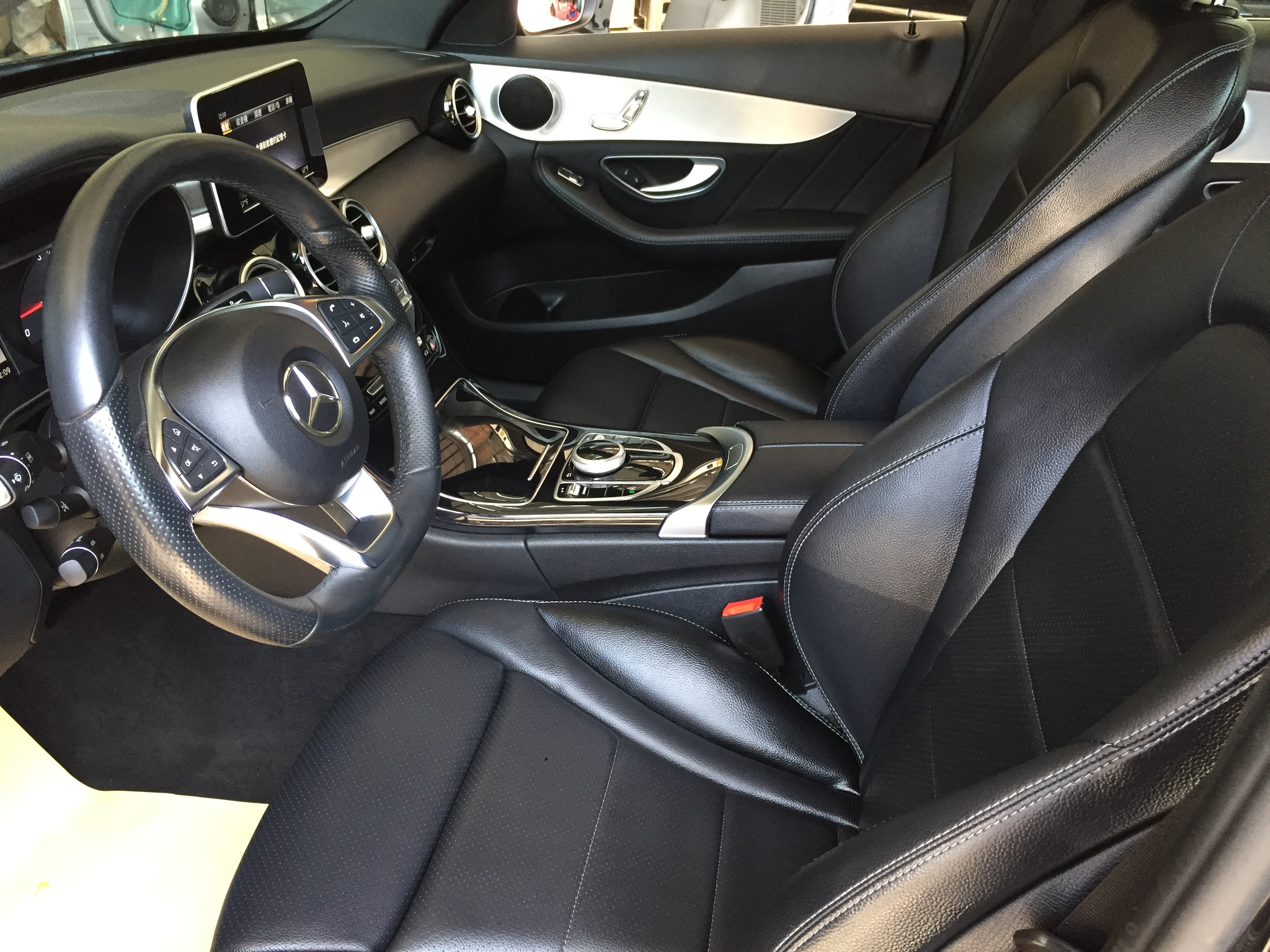 BENZ C300 AMG 天窗 認證車 實車實價 歡迎洽詢  第3張相片