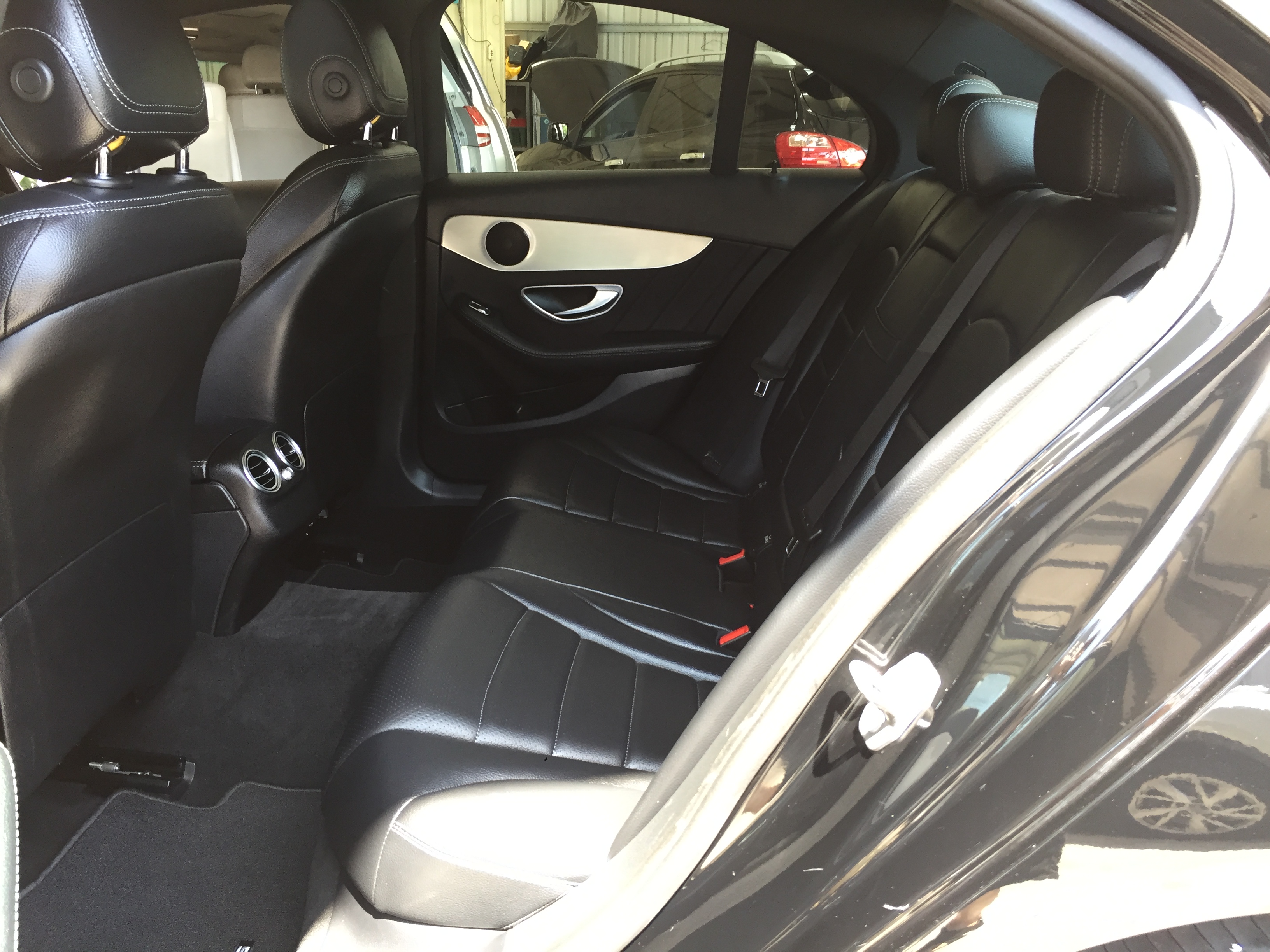 BENZ C300 AMG 天窗 認證車 實車實價 歡迎洽詢  第5張相片