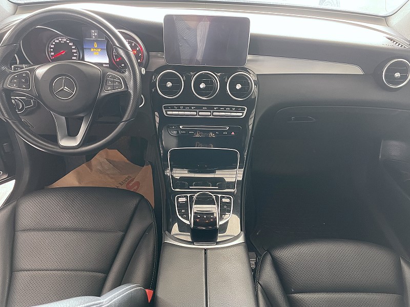 賓士 BENZ GLC300 柏林 盲點 電尾 全景天窗 認證車  第4張相片