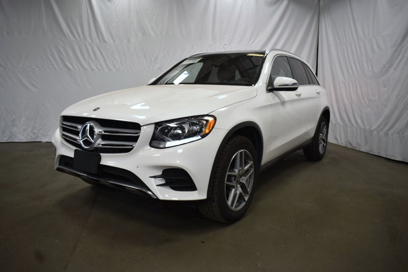 BENZ GLC300 AMG全景天窗 實車實價 歡迎洽詢  第1張相片