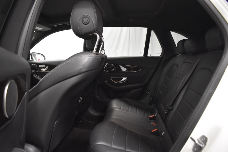 BENZ GLC300 AMG全景天窗 實車實價 歡迎洽詢  第5張相片