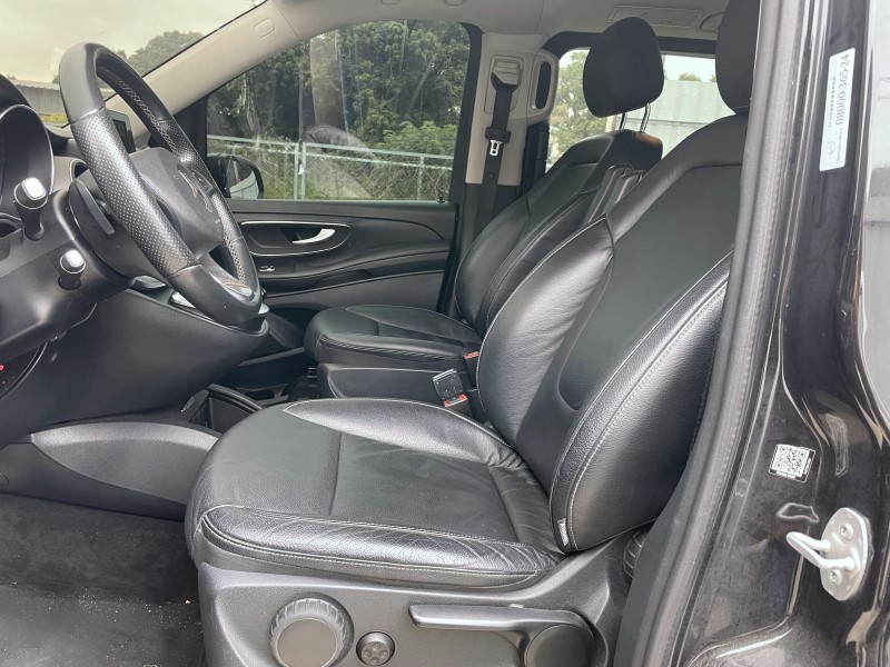 BENZ V250D 柴油車 實車實價 實車在店 歡迎洽詢  第3張相片