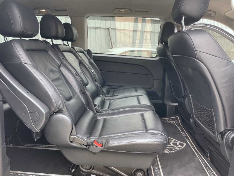 BENZ V250D 柴油車 實車實價 實車在店 歡迎洽詢  第6張相片
