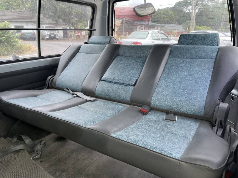 三菱｜DELICA｜原漆原鈑件 ｜一手車｜全額貸免頭款｜歡迎預約賞車  第6張相片