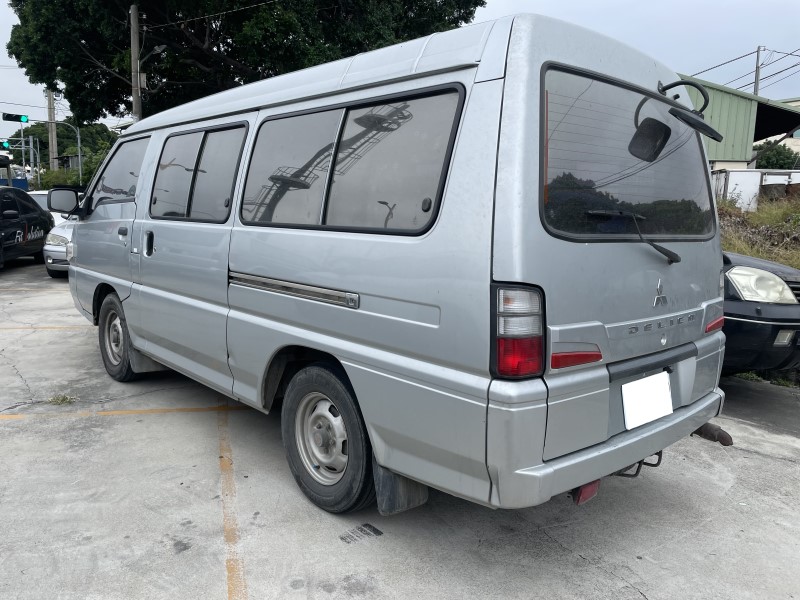 三菱｜DELICA｜原漆原鈑件 ｜一手車｜全額貸免頭款｜歡迎預約賞車  第7張相片