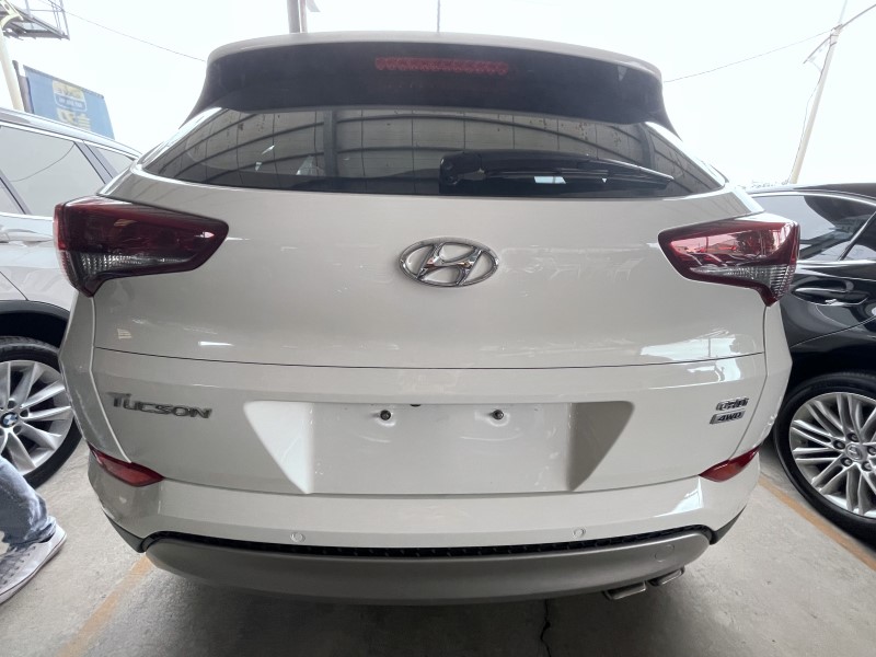 實車實價 現代 Tucson 一手車 柴油 實車在店 歡迎預約  第8張相片