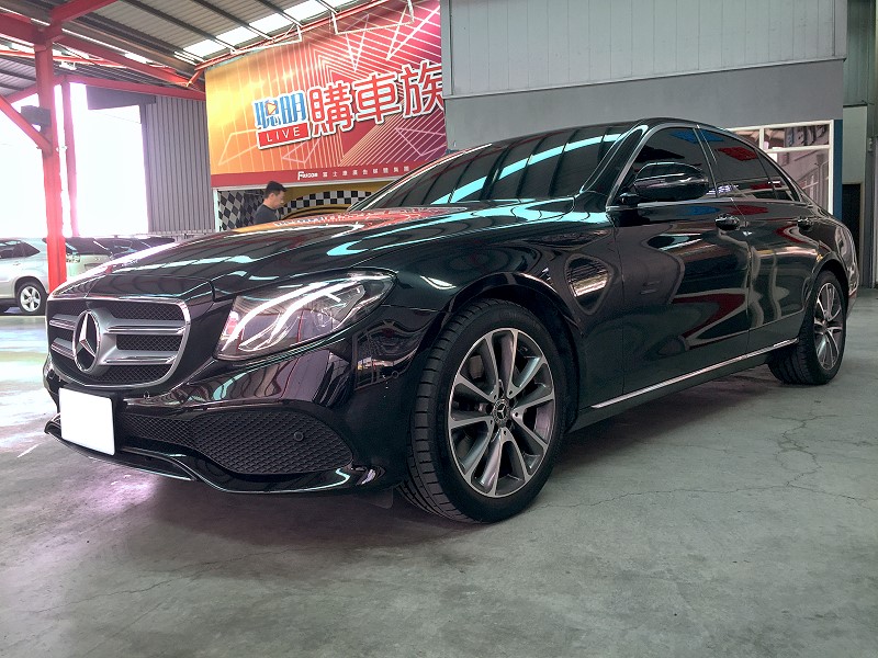 BENZ E250 總代理 摸門環景踢腳 實車實價 實車在店 歡迎預約  第1張相片