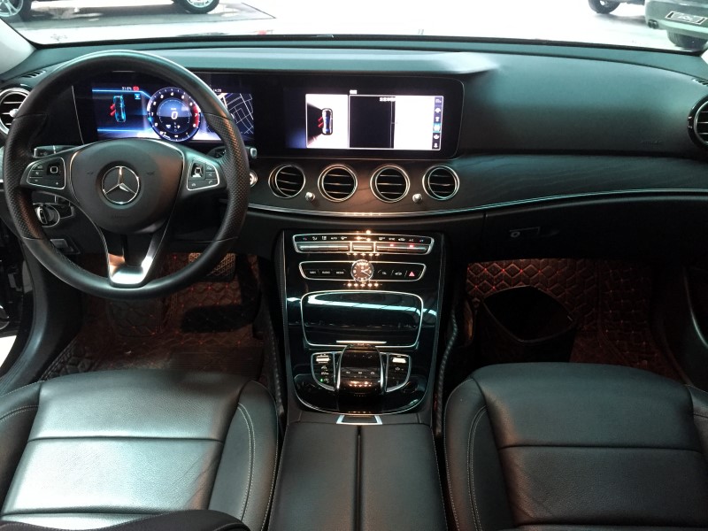 BENZ E250 總代理 摸門環景踢腳 實車實價 實車在店 歡迎預約  第4張相片