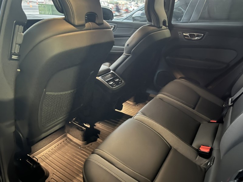 全新車 VOLVO XC60 實車實價 實車在店 線上預約  第5張相片