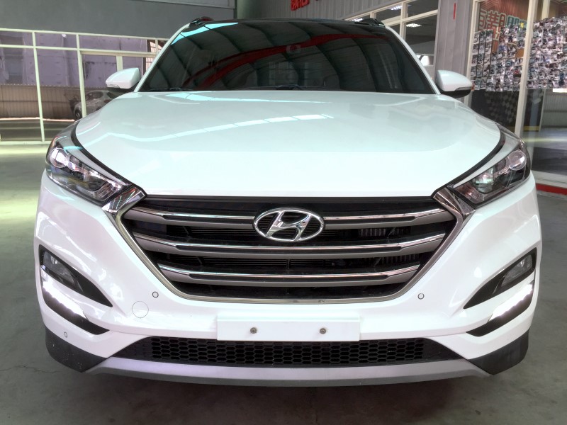 現代  Tucson  柴油 4WD 全景 實車實價 實車在店 歡迎洽詢  第2張相片