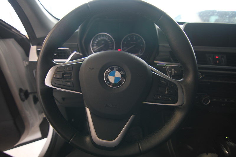 BMW 2017 X1 18D 總代理 摸門 柴油 認證車 實車實價  第3張相片