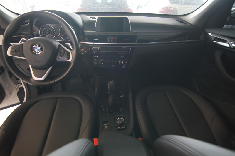 BMW 2017 X1 18D 總代理 摸門 柴油 認證車 實車實價  第5張相片