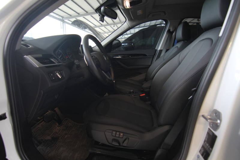 BMW 2017 X1 18D 總代理 摸門 柴油 認證車 實車實價  第6張相片