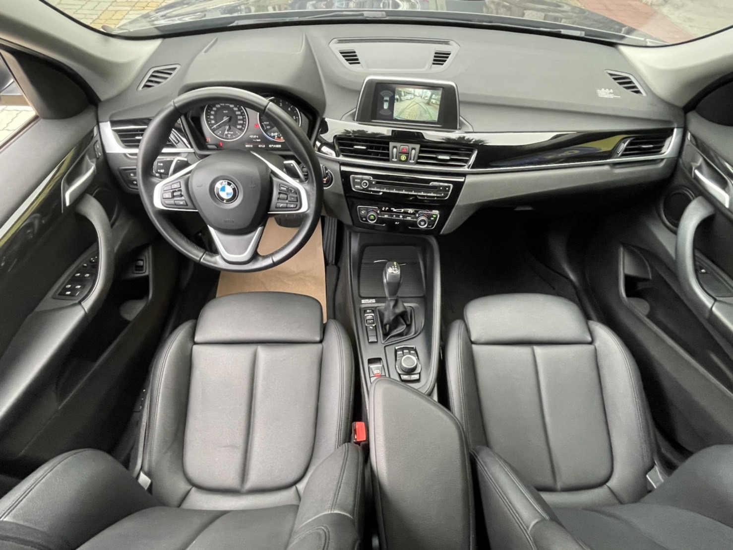 BMW 2017 X1 18D TV 踢腳 認證車 實車實價 實車在店  第5張相片