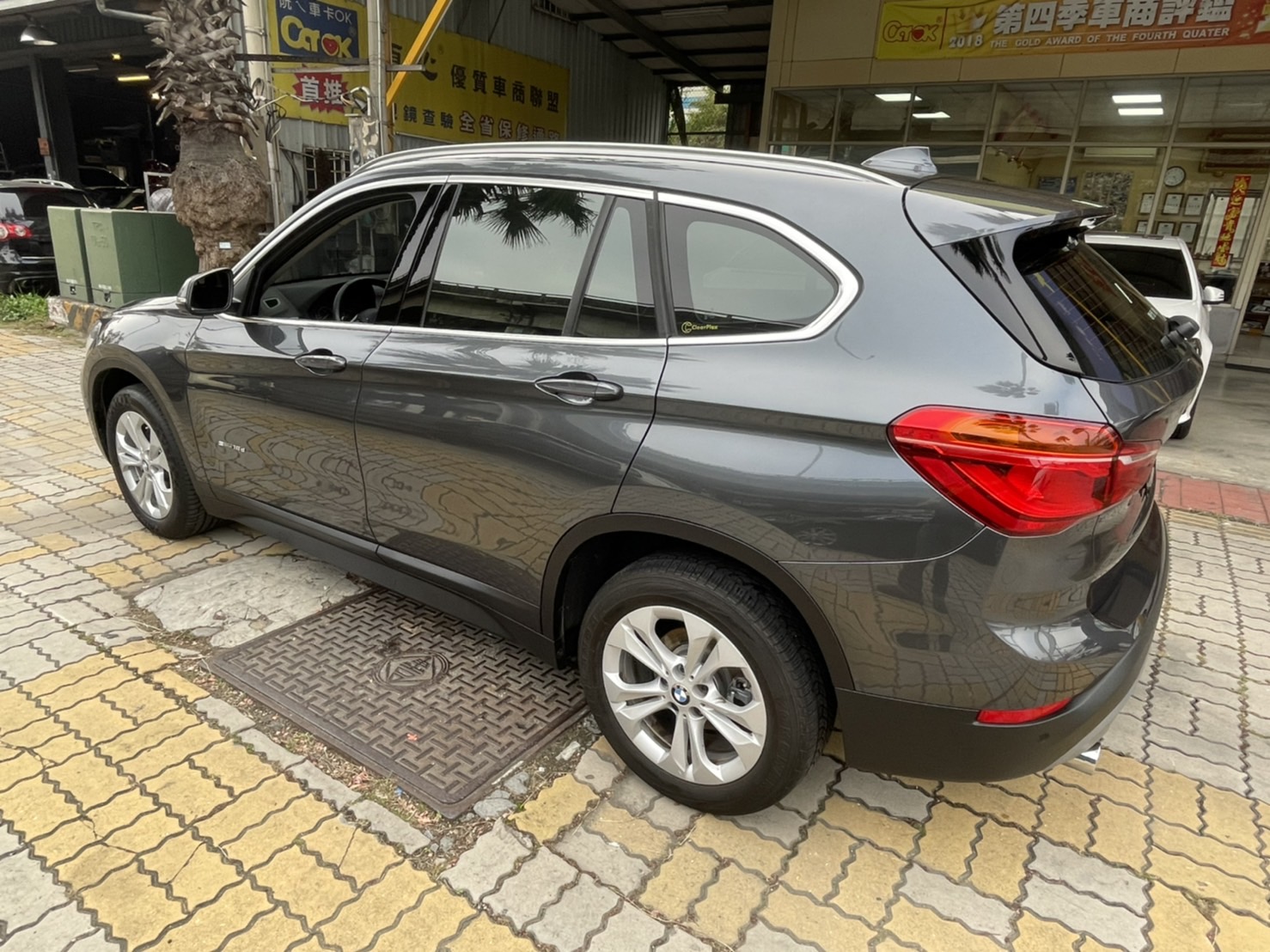 BMW 2017 X1 18D TV 踢腳 認證車 實車實價 實車在店  第8張相片
