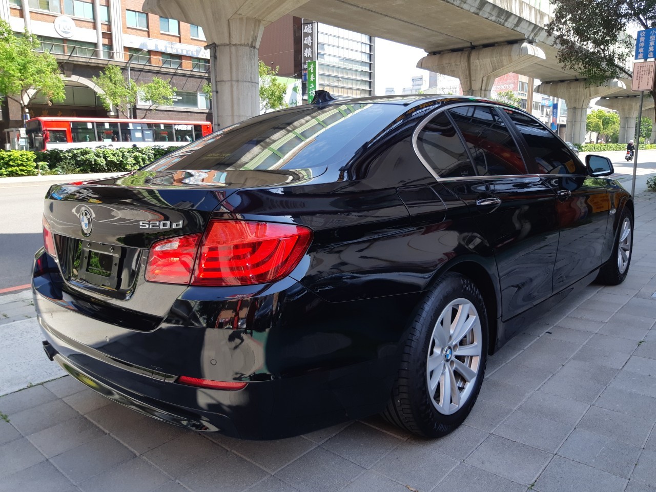 BMW 2011 520D 柴油衛導 實車實價 實車在店  第7張相片
