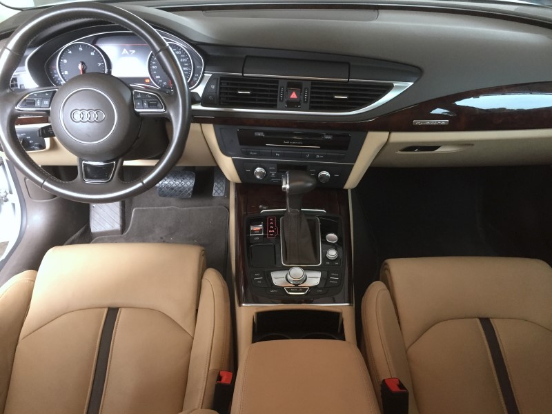 AUDI A7 摸門 天窗 衛導 實車實價 實車在店 四輪傳動 稀有車款 歡迎洽詢  第2張相片