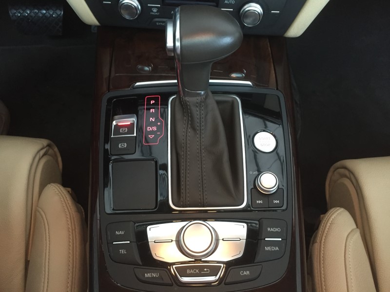 AUDI A7 摸門 天窗 衛導 實車實價 實車在店 四輪傳動 稀有車款 歡迎洽詢  第3張相片