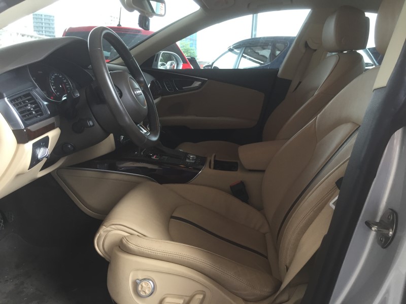 AUDI A7 摸門 天窗 衛導 實車實價 實車在店 四輪傳動 稀有車款 歡迎洽詢  第4張相片