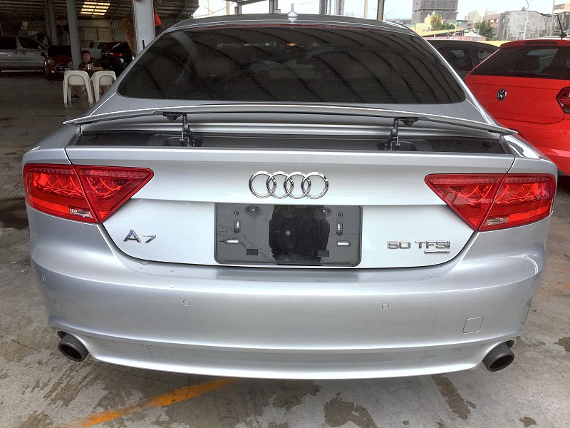AUDI A7 摸門 天窗 衛導 實車實價 實車在店 四輪傳動 稀有車款 歡迎洽詢  第7張相片