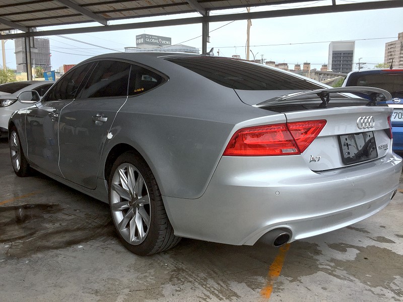 AUDI A7 摸門 天窗 衛導 實車實價 實車在店 四輪傳動 稀有車款 歡迎洽詢  第8張相片
