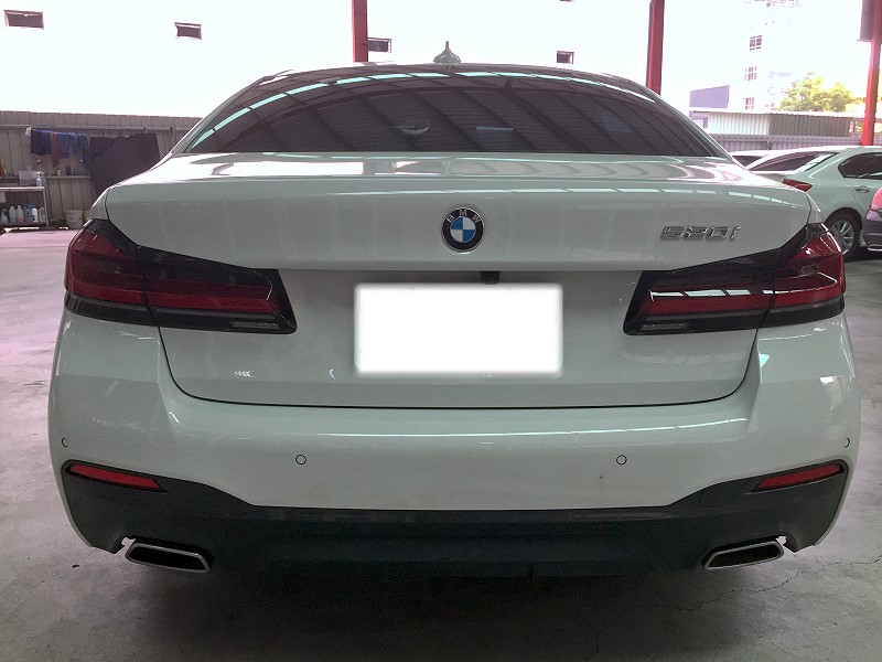 BMW 520I 小改 M版 全液晶椅錶 認證車 實車實價 實車在店 歡迎洽詢  第8張相片