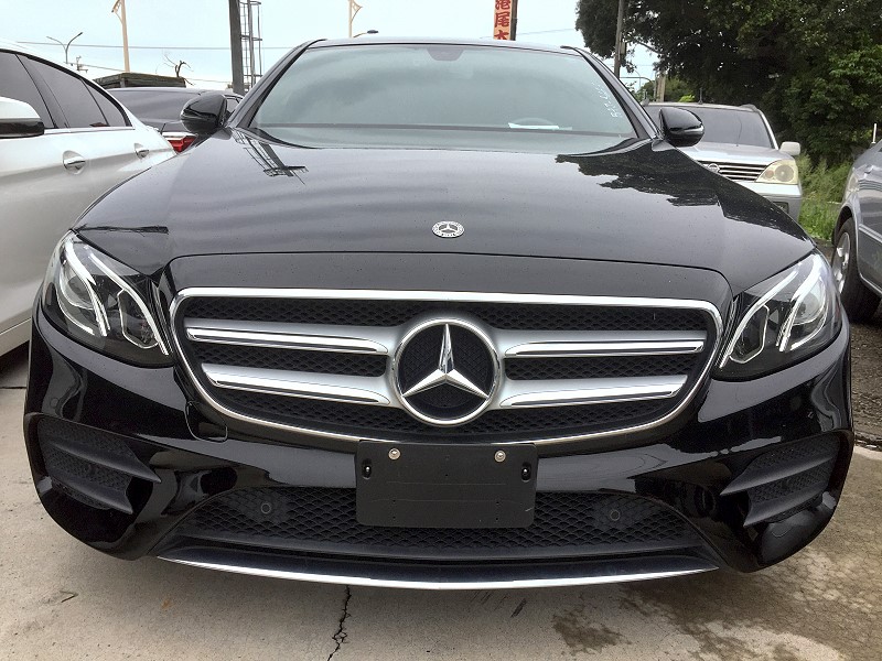 BENZ E300 AMG 柏林之音 摸門 氣氛燈 實車在店 實車實價  第2張相片