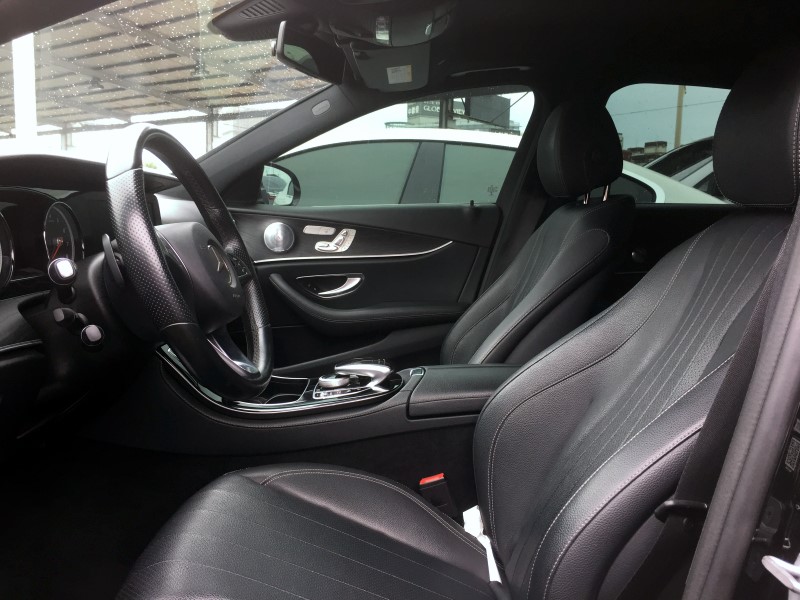 BENZ E300 AMG 柏林之音 摸門 氣氛燈 實車在店 實車實價  第4張相片