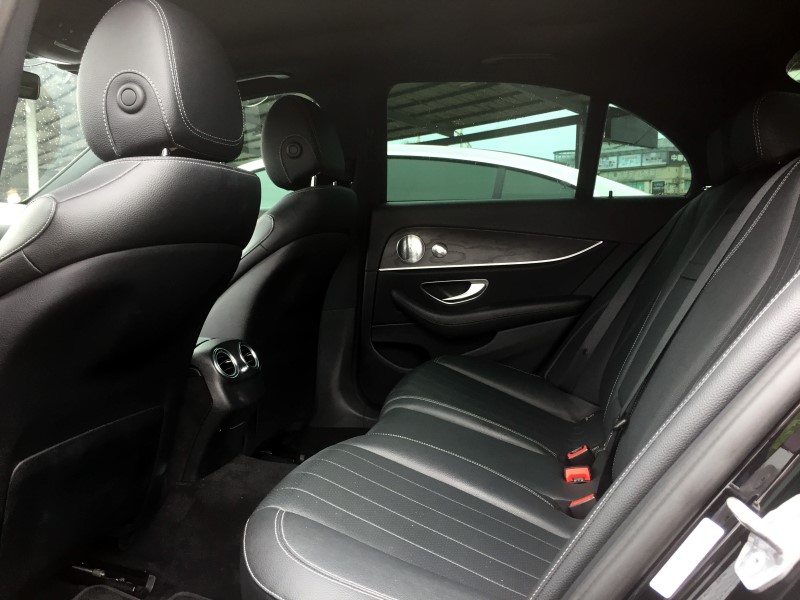 BENZ E300 AMG 柏林之音 摸門 氣氛燈 實車在店 實車實價  第5張相片