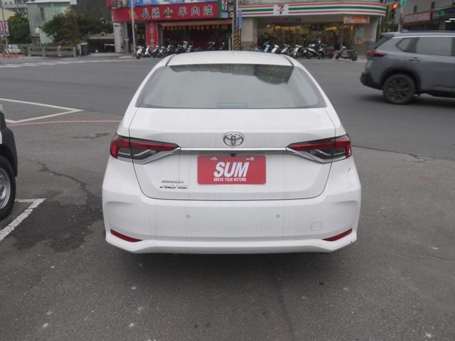 Toyota  Altis  第2張相片